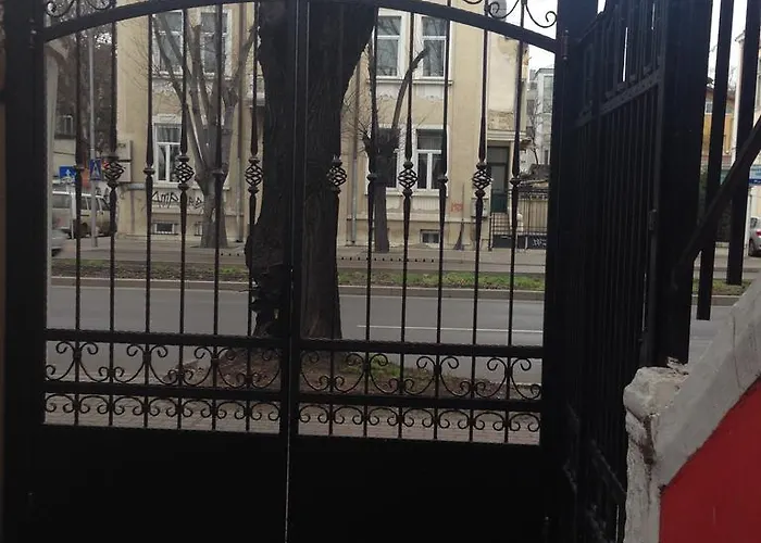 Guest house Guest Maria Luiza 3*